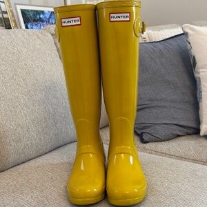 Hunter Classic Yellow Tall Boots